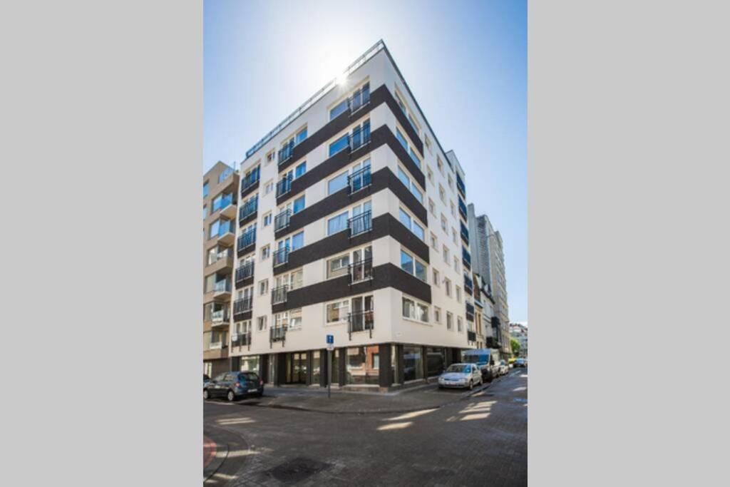Luxury 3 Bedroom Apartment On The Top Floor With Panoramic View Oostende Exterior foto